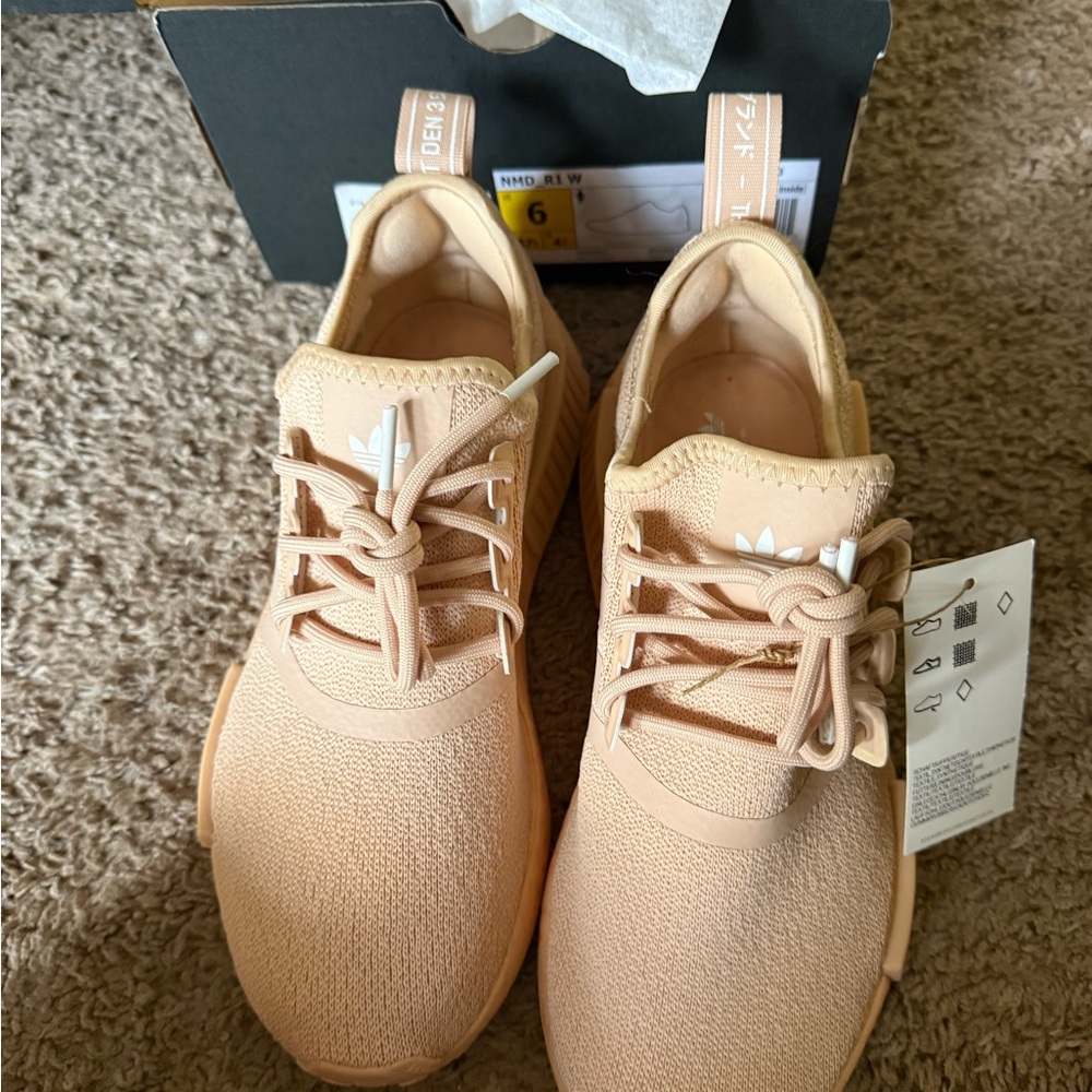 Adidas NMD R1 W Sneakers in peach nude
